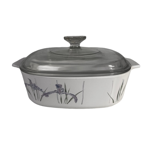 Corning Ware, Shadow Iris, Casserole with lid 2 Litre A-2-B Purple/White 1970's - Picture 2 of 10